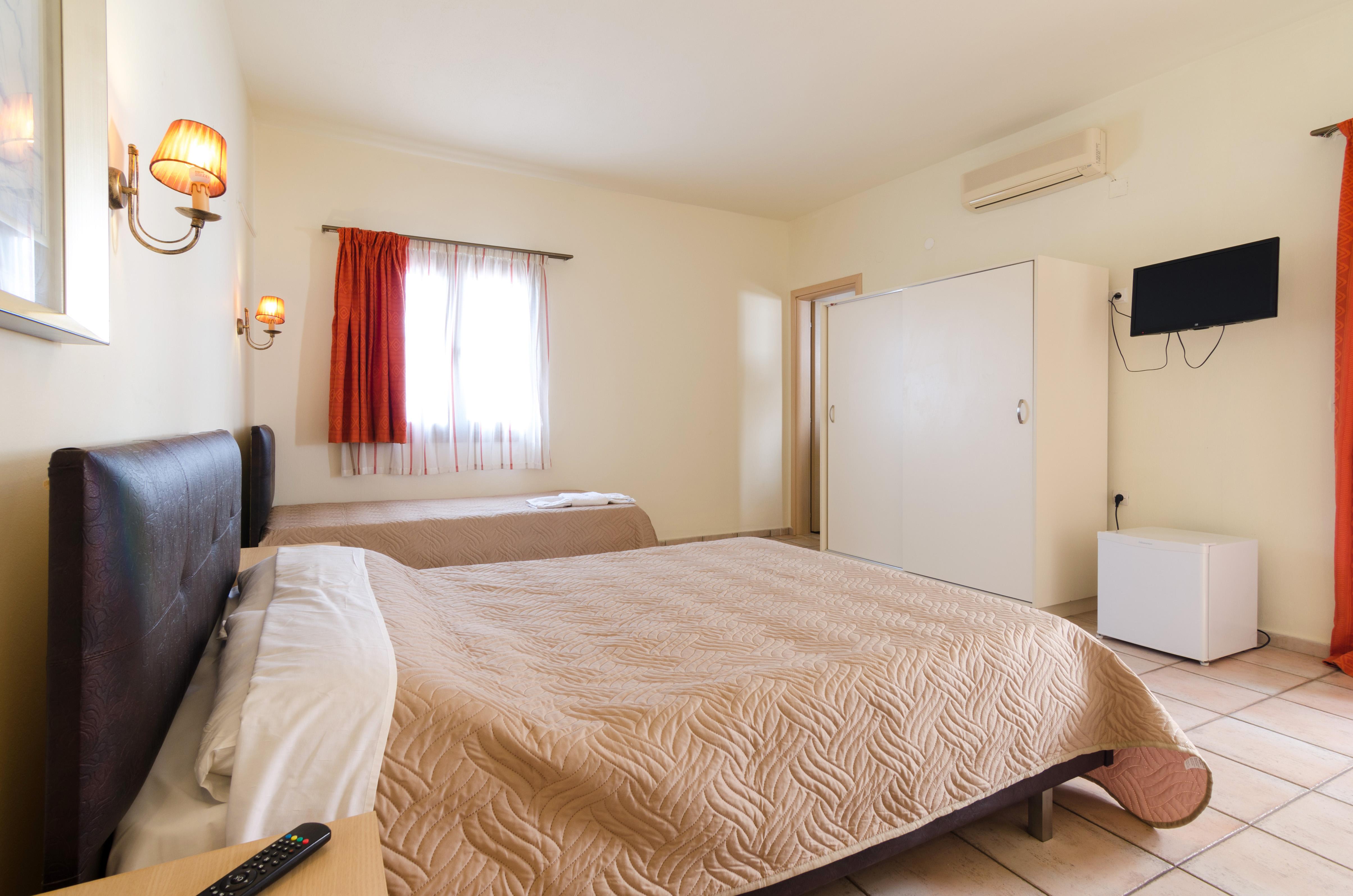 Eleonora Αnissaras Hotel Hersonissos  Ngoại thất bức ảnh